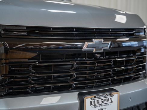 Used 2026 Chevrolet Tahoe RST AWD/4WD image 14