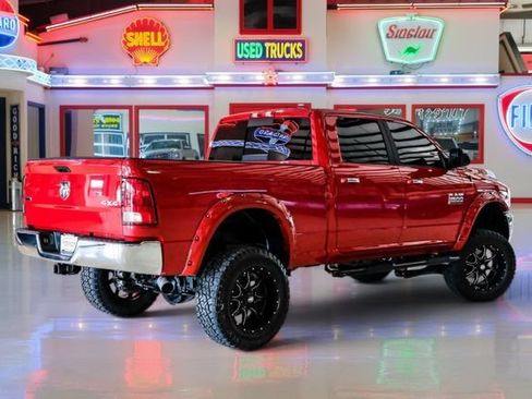 Used 2018 RAM 2500 SLT w/ Cold Weather Group AWD/4WD image 3