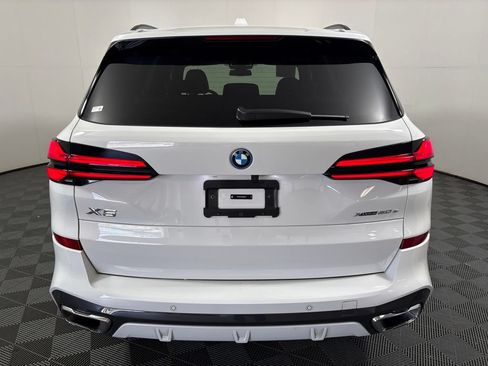 Certified 2025 BMW X5 xDrive50e w/ M Sport Package AWD/4WD image 6