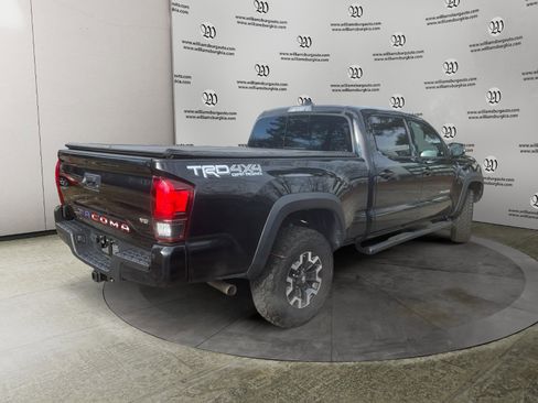 Used 2019 Toyota Tacoma TRD Off-Road image 5