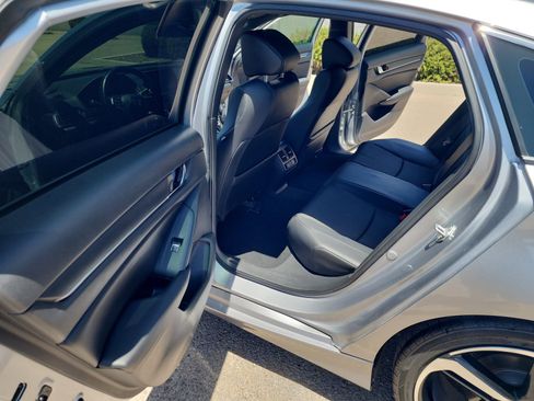 Used 2021 Honda Accord Sport image 17