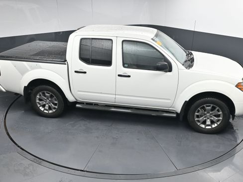 Used 2021 Nissan Frontier SV image 34