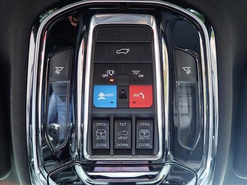 Used 2024 Jeep Grand Cherokee Overland w/ Trailer Tow Package AWD/4WD image 21
