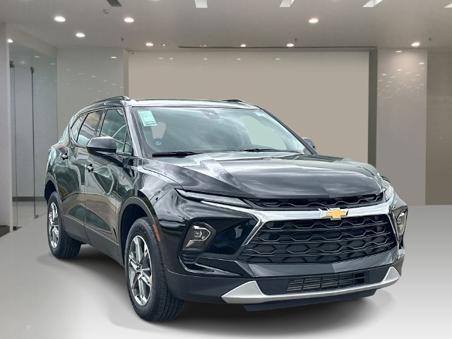 Used 2024 Chevrolet Blazer LT w/ Convenience Package FWD image 7
