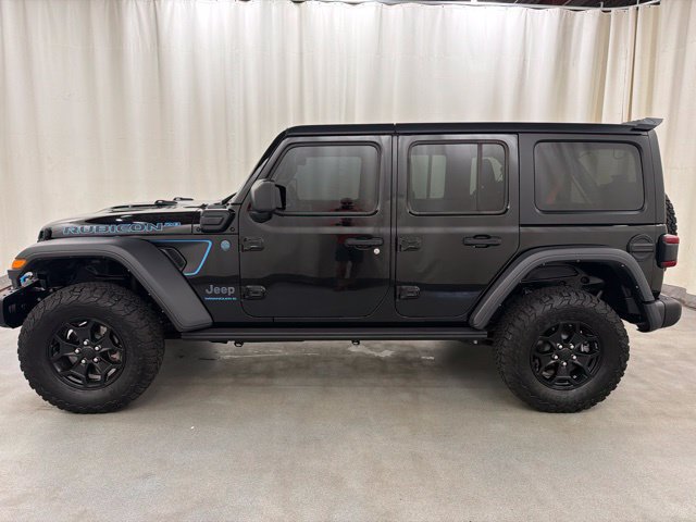 Used 2023 Jeep Wrangler Unlimited Rubicon 4xe AWD/4WD image 3