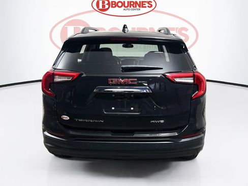 Used 2022 GMC Terrain SLE w/ Driver Convenience Package AWD/4WD image 10