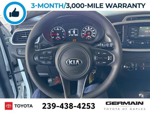 Used 2016 Kia Sorento LX image 18