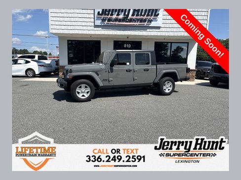 Used 2022 Jeep Gladiator Sport AWD/4WD image 1