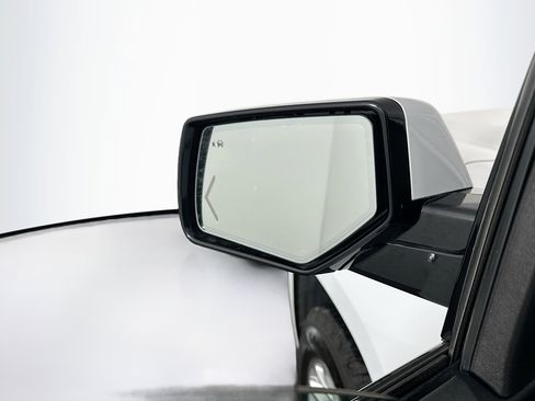 Used 2020 GMC Yukon XL SLT image 16