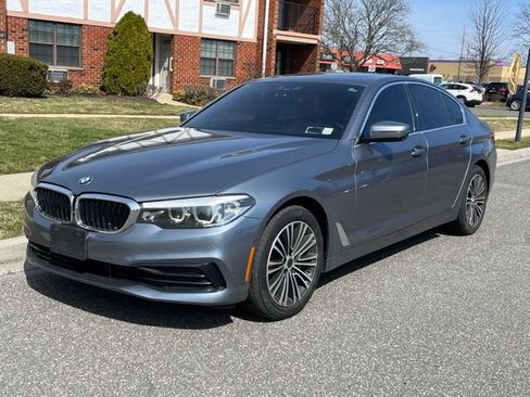 Used 2019 BMW 530i xDrive w/ Premium Package image 1