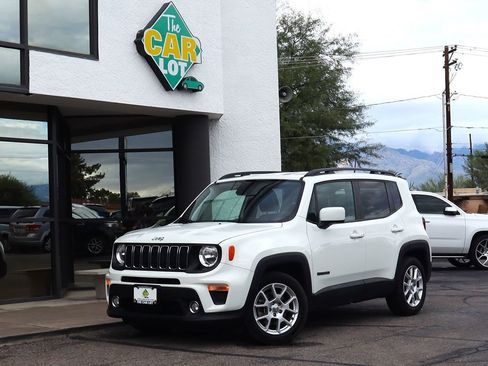 Used 2020 Jeep Renegade Latitude w/ Popular Equipment Group image 2