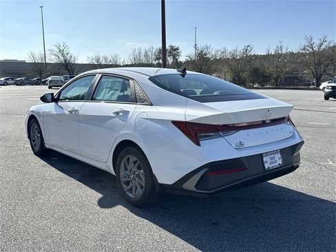 New 2026 Hyundai Elantra Blue image 5