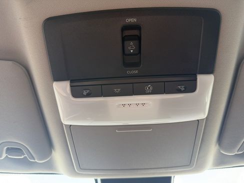 Used 2025 Nissan Altima 2.5 SR w/ SR Premium Package FWD image 28