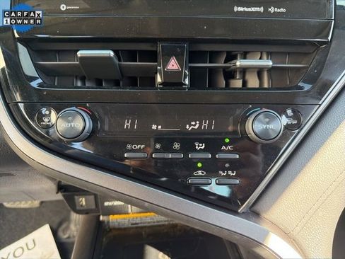 Used 2021 Toyota Camry XLE w/ Cold Weather Package image 29