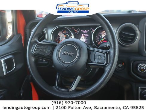 Used 2018 Jeep Wrangler Unlimited Sport image 14