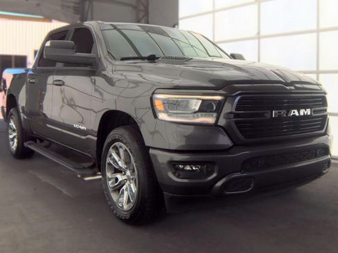 Used 2023 RAM 1500 Laramie AWD/4WD image 2