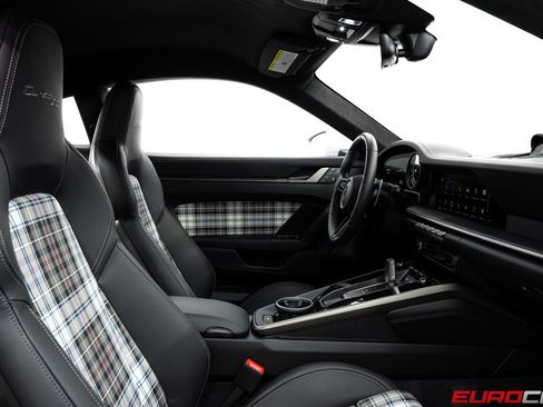 Used 2025 Porsche 911 Turbo S AWD/4WD image 43