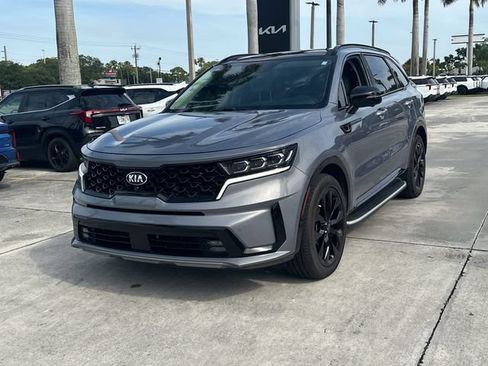Certified 2021 Kia Sorento SX FWD image 2