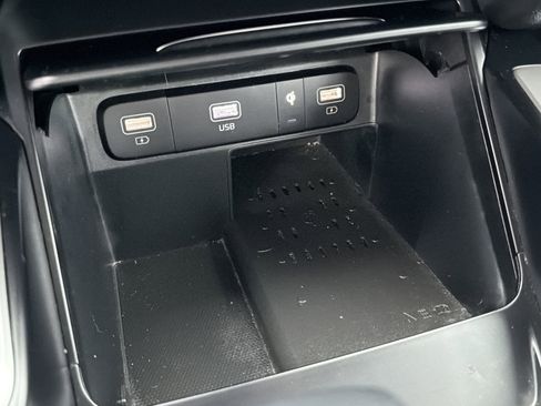 Used 2022 Kia Sorento EX w/ Panoramic Sunroof Package image 33