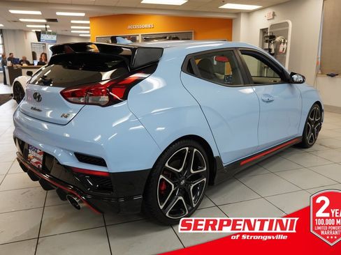 Used 2021 Hyundai Veloster N image 9