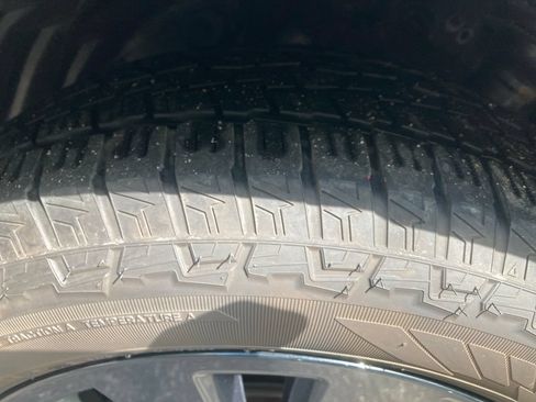 Used 2023 Subaru Outback Onyx Edition XT AWD/4WD image 35