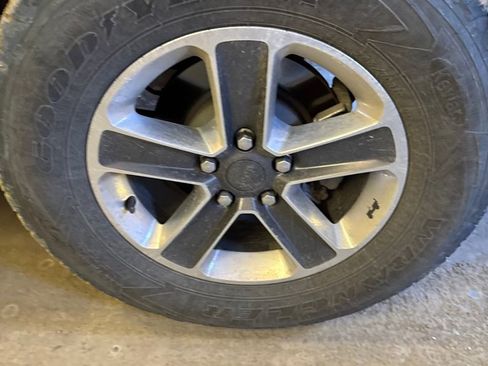 Used 2021 Jeep Wrangler Unlimited Sahara image 6