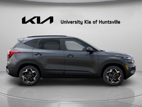 New 2026 Kia Seltos S FWD image 8