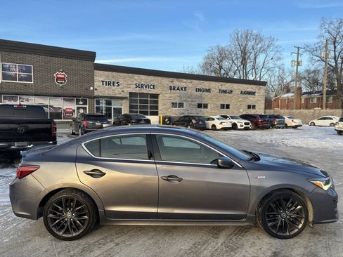 Used 2022 Acura ILX image 2