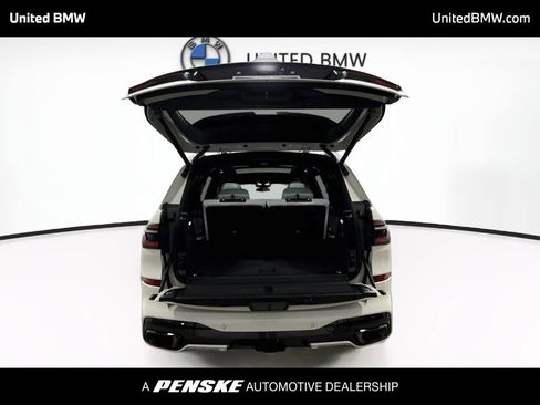 Used 2026 BMW X7 xDrive40i AWD/4WD image 15