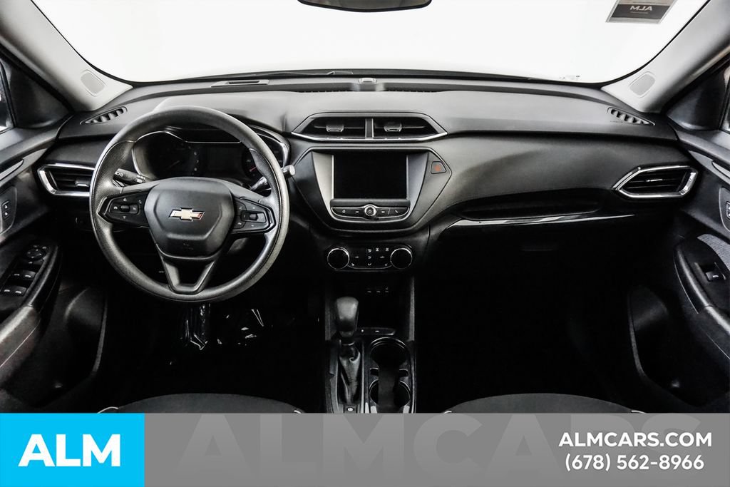 Used 2023 Chevrolet TrailBlazer LT FWD image 21