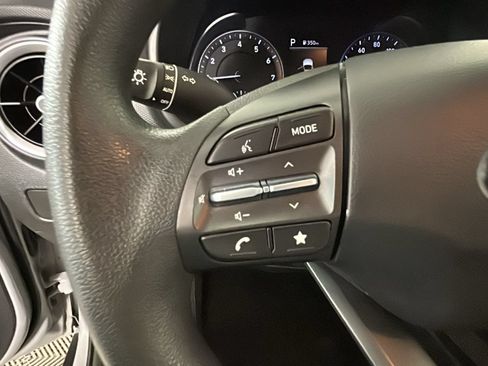 Certified 2023 Hyundai Kona SEL AWD/4WD image 19