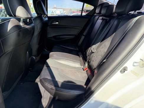 Used 2019 Acura ILX FWD image 13