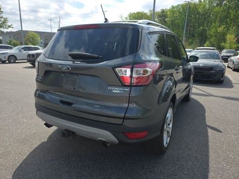 Used 2018 Ford Escape Titanium w/ Ford Safe & Smart Package image 10