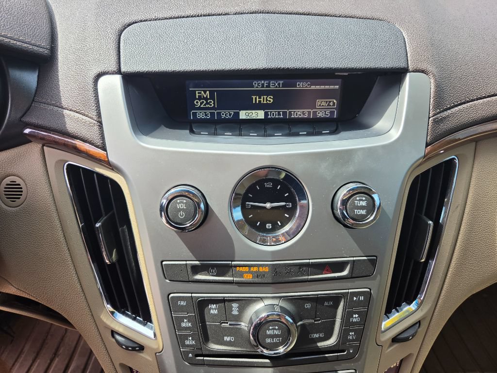 Used 2011 Cadillac CTS Luxury RWD image 22