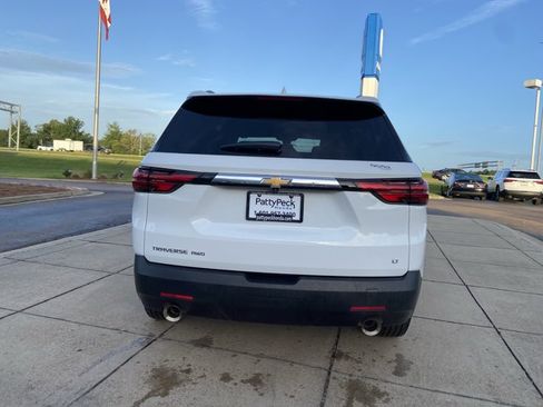 Used 2023 Chevrolet Traverse LT w/ LPO, Cargo Package AWD/4WD image 12