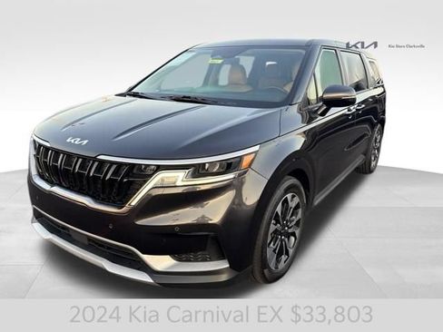 Used 2024 Kia Carnival EX FWD image 4