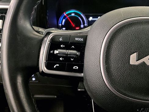 Used 2022 Kia Sorento SX image 17