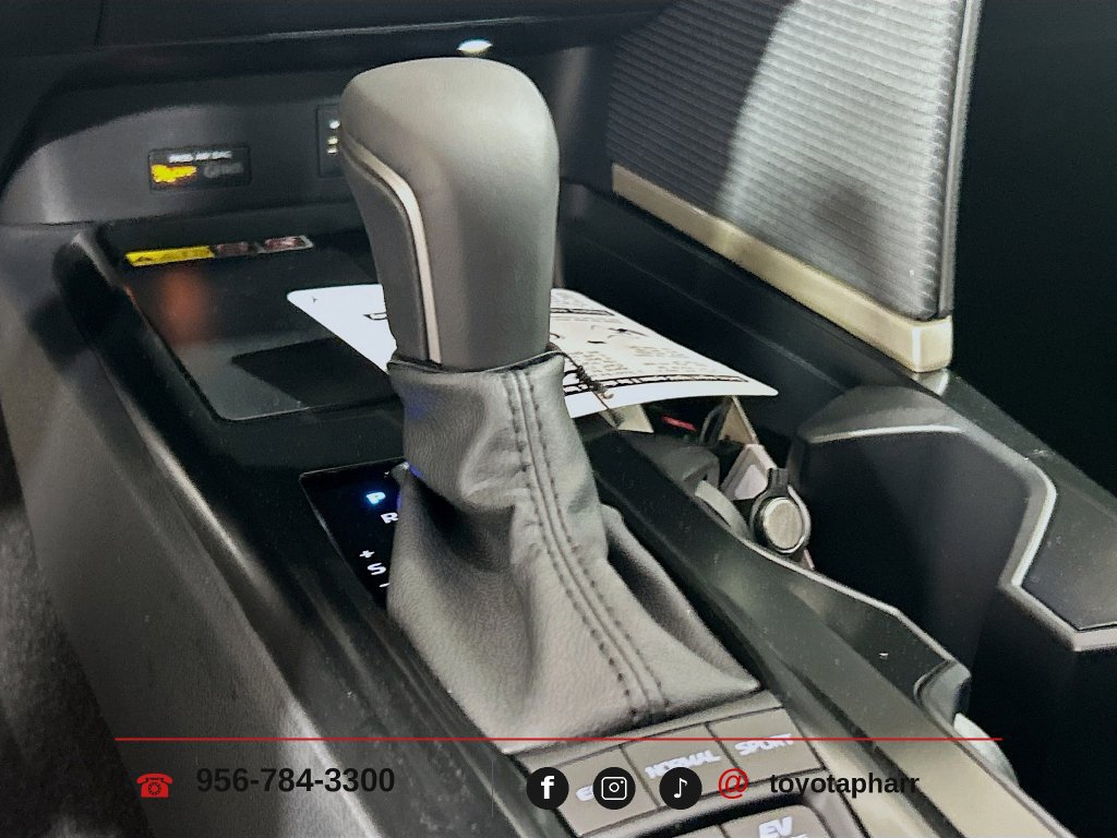 New 2026 Toyota Camry SE FWD image 18