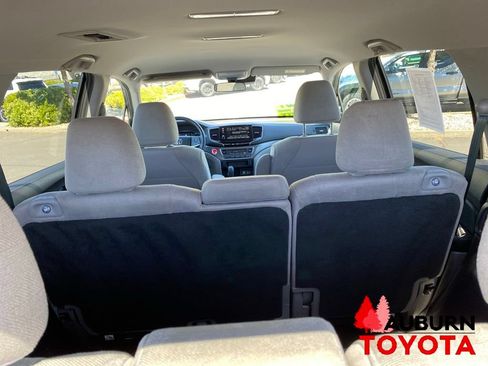 Used 2019 Honda Pilot EX image 12