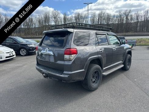 Used 2010 Toyota 4Runner SR5 image 5
