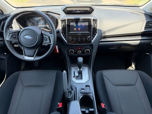 Used 2023 Subaru Crosstrek 2.0i AWD/4WD image 2