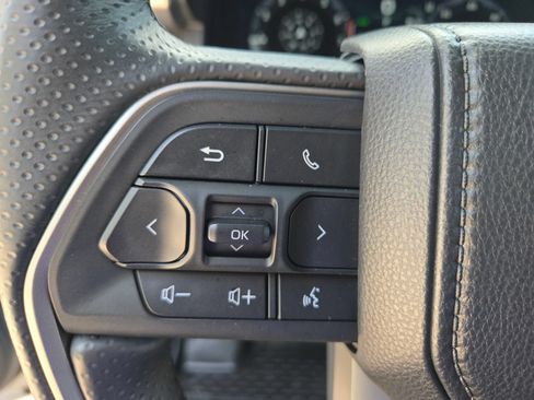 Used 2025 Toyota 4Runner Trailhunter AWD/4WD image 12