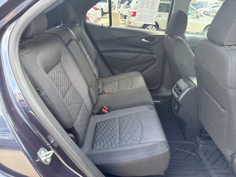 Used 2019 Chevrolet Equinox LT FWD image 16