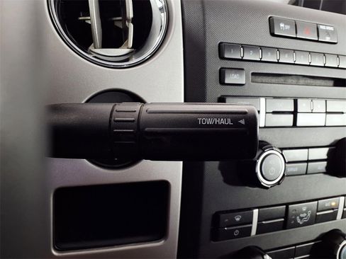 Used 2011 Ford F150 XLT image 20