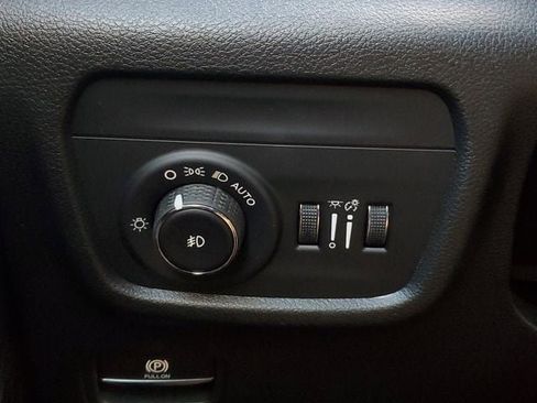 New 2025 Jeep Grand Cherokee Limited image 36