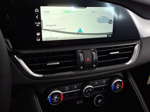 New 2026 Alfa Romeo Giulia Base image 11