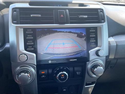 Used 2020 Toyota 4Runner SR5 AWD/4WD image 18