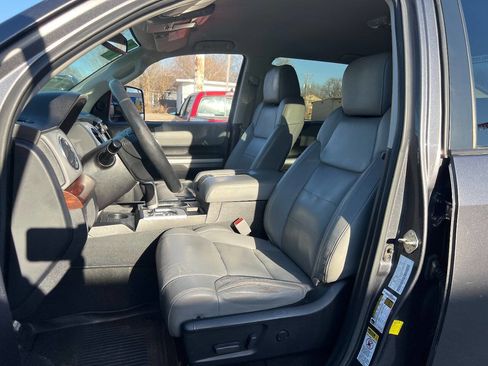 Used 2016 Toyota Tundra Limited w/ TRD Off Road Package image 10