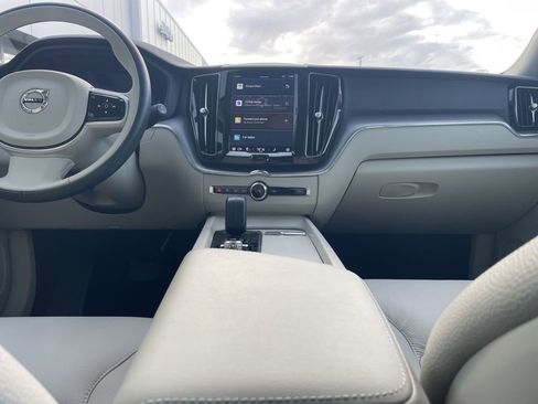 Certified 2024 Volvo XC60 B5 Core w/ Climate Package image 23