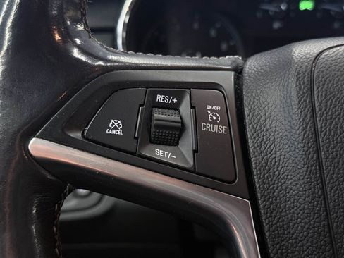 Used 2019 Buick Encore Essence image 49